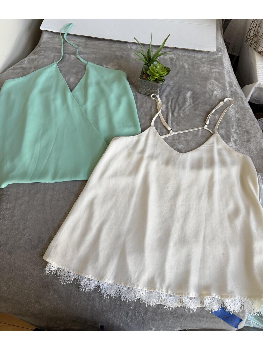 TOBI XXI Camisole Bundle Medium Mint Green Cream Lace